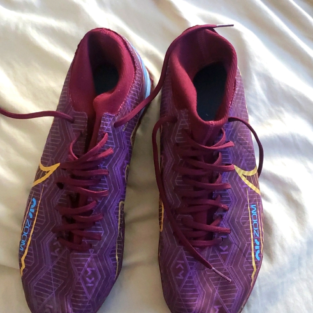 Nike air soccer cleats
